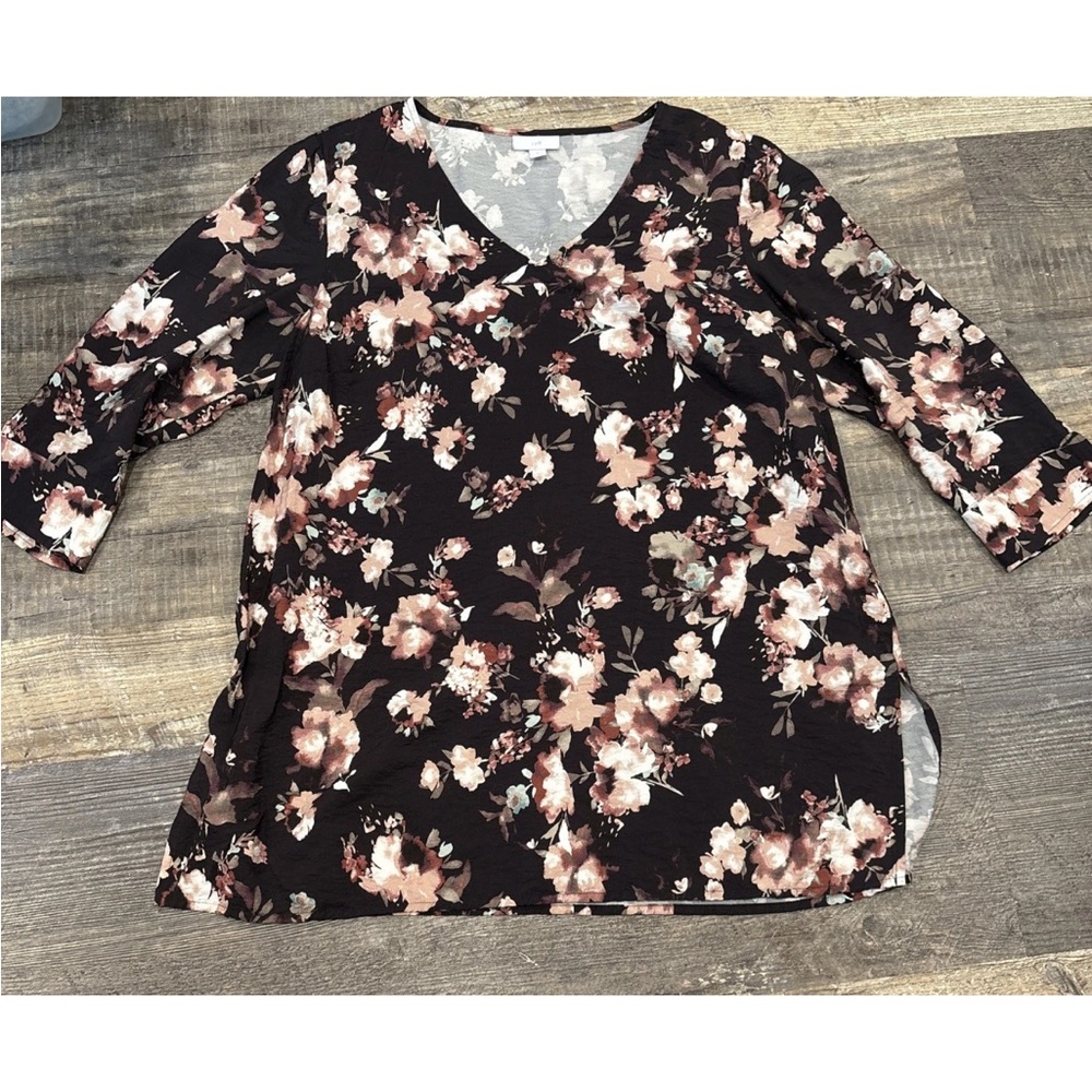 J. Jill Blouse Size Medium Black Floral 3/4 Sleeves